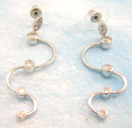 wholesale fashion jewelry distribute silver cz curved shape earring