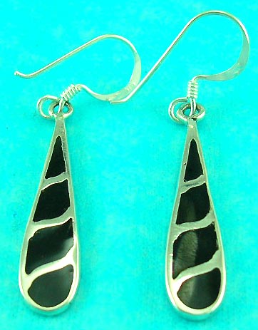 ear jewelry wholesaler distribute onyx fashion earring in rounded oval shape 