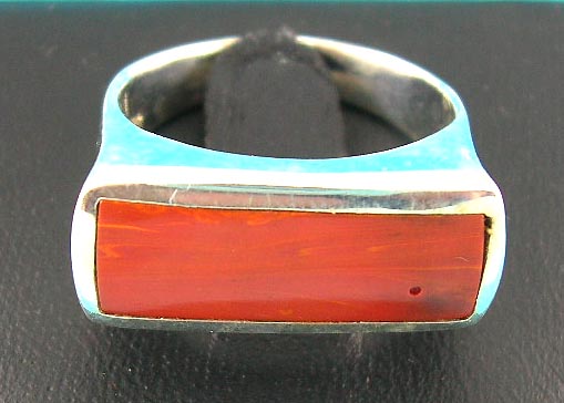 wholesale fashion custome jewelry online shop displays precious gemstone ring in rectangular shape 
