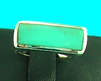 wholesale jewelry club manufactures unique rectangular design jade ring    