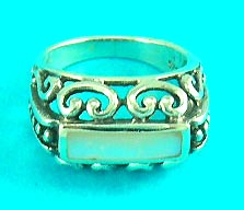 fashion inexpensive jewelry wholesale distributed rectangular shaped fashion ring with gemstone inlaid and curve decoration on the side    