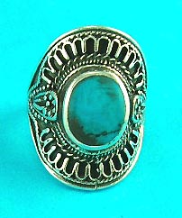 cheap wholesale jewelry partners delivers round oval shaped ring with turqoise inlaid and fashion decoration on the side    
