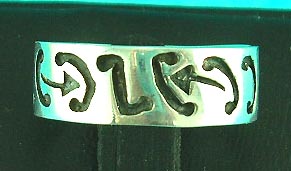 online wholesale fine jewelry store delivers brings tribal symbol styled silver ring    