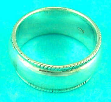 fine jewelry wholesale accessory making supply store delivers curved suface styled ring along with spinner decoration    