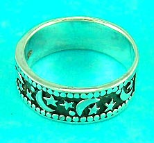 perfect jewelry making store delivers night time symbol ring, perfect for gift choice 